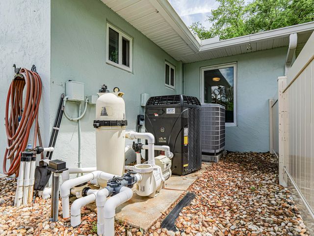 595 45th Court, Vero Beach, FL 32968