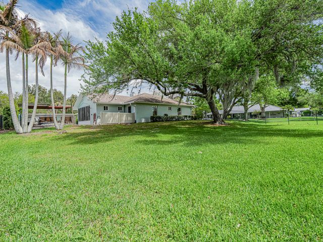 595 45th Court, Vero Beach, FL 32968