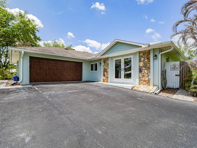595 45th Court, Vero Beach, FL 32968