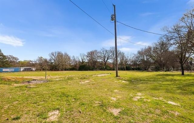11867 Cherokee Way, Lindale, TX 75771