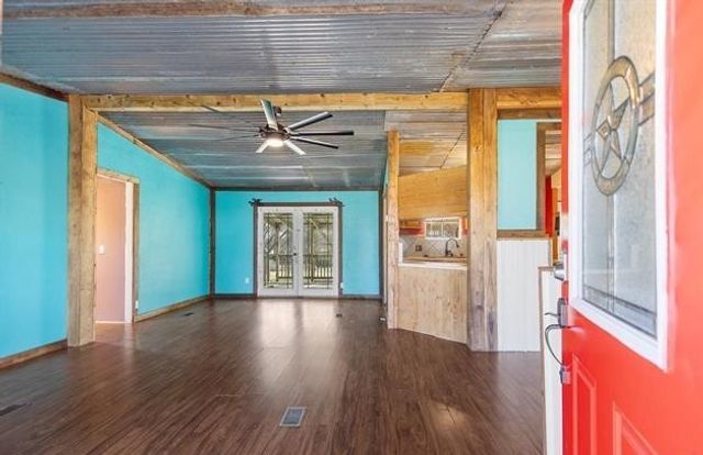 11867 Cherokee Way, Lindale, TX 75771