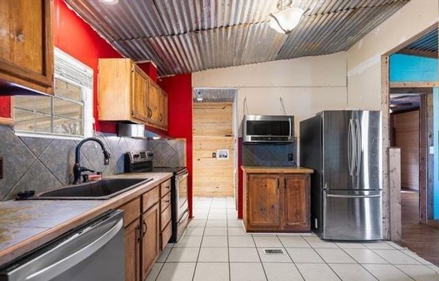 11867 Cherokee Way, Lindale, TX 75771