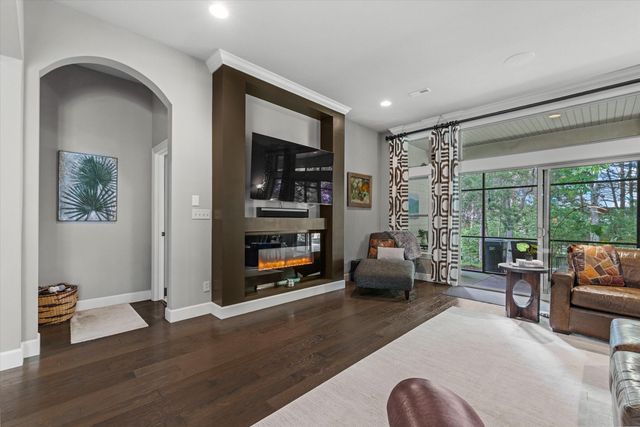2708 BRISTOL LAKE DR, Columbia, MO 65201