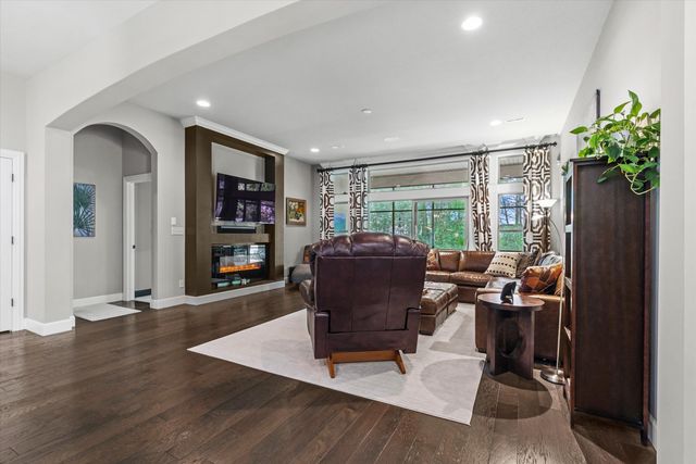 2708 BRISTOL LAKE DR, Columbia, MO 65201