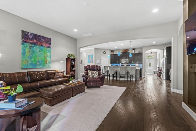 2708 BRISTOL LAKE DR, Columbia, MO 65201