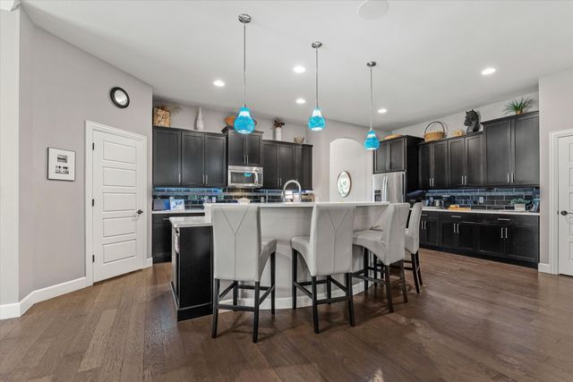 2708 BRISTOL LAKE DR, Columbia, MO 65201