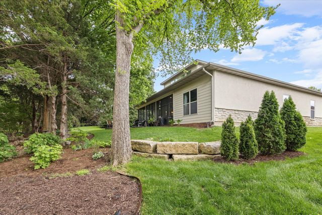 2708 BRISTOL LAKE DR, Columbia, MO 65201