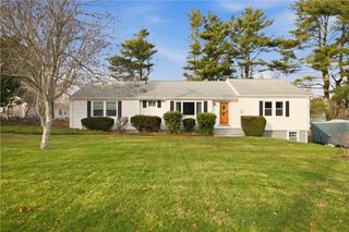 1282 East Road, Tiverton, RI 02878