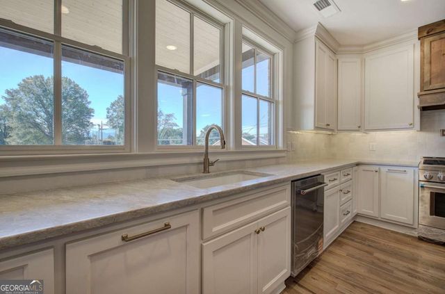 178 W Main Street 205, Cartersville, GA 30120