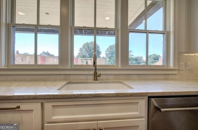 178 W Main Street 205, Cartersville, GA 30120