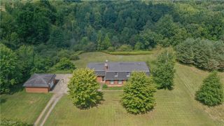 10364 Leffingwell Road, Canfield, OH 44406