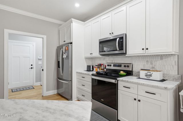 190 Quiet Stroll Lane, Johnson City, TN 37615