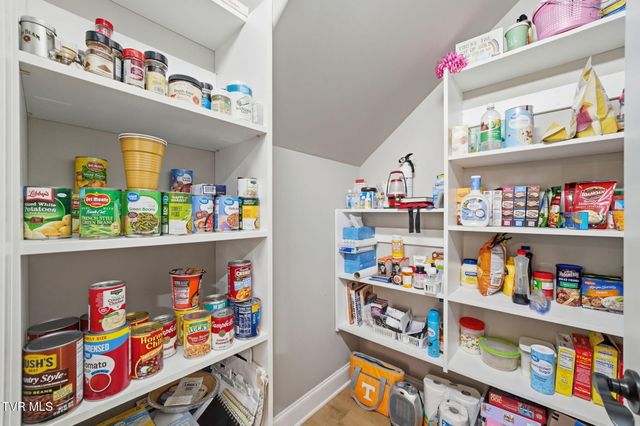 190 Quiet Stroll Lane, Johnson City, TN 37615