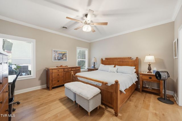 190 Quiet Stroll Lane, Johnson City, TN 37615