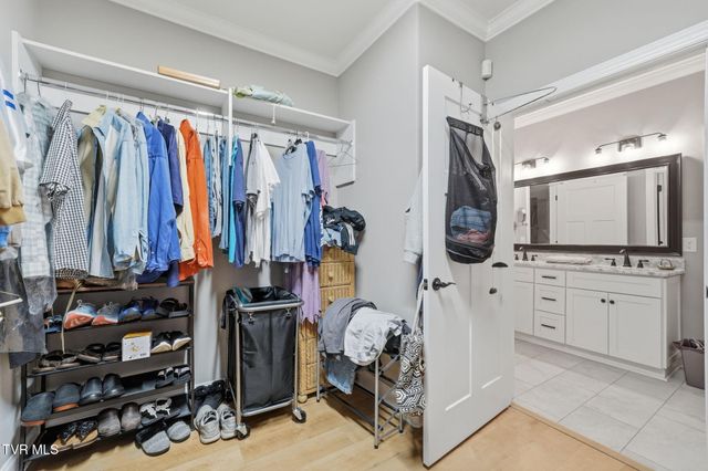 190 Quiet Stroll Lane, Johnson City, TN 37615