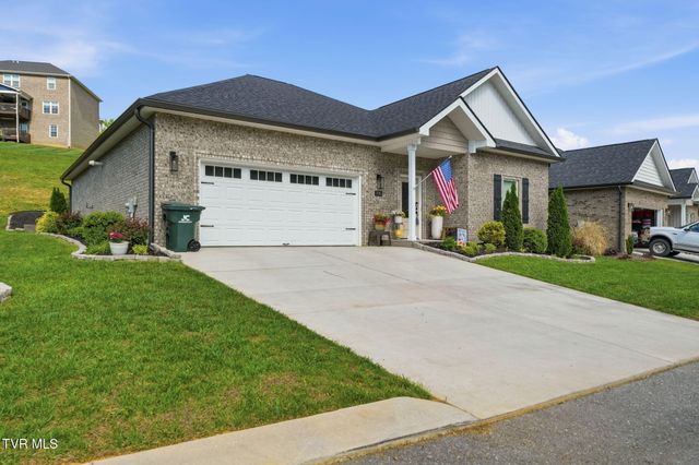 190 Quiet Stroll Lane, Johnson City, TN 37615