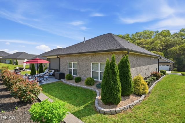 190 Quiet Stroll Lane, Johnson City, TN 37615