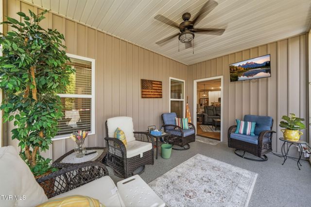 190 Quiet Stroll Lane, Johnson City, TN 37615