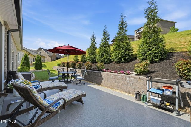 190 Quiet Stroll Lane, Johnson City, TN 37615