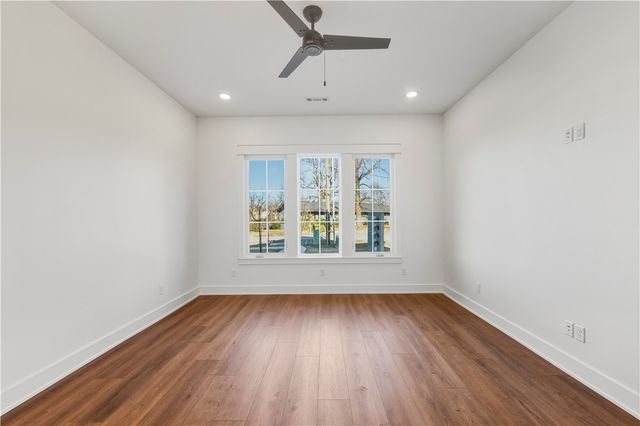 823 NW 14th Street, Bentonville, AR 72712