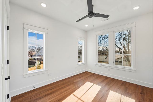 823 NW 14th Street, Bentonville, AR 72712