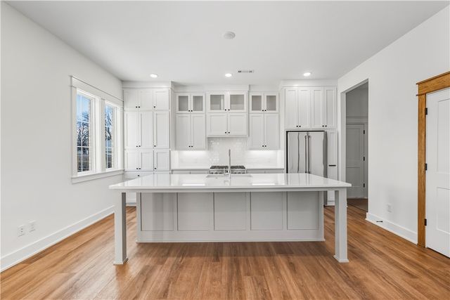 823 NW 14th Street, Bentonville, AR 72712