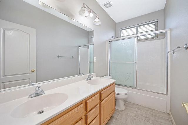 17345 S Green Summers Ln, Lathrop, CA 95330