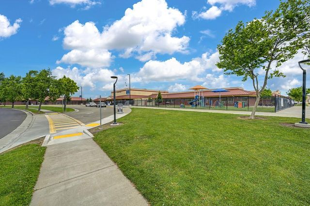 17345 S Green Summers Ln, Lathrop, CA 95330