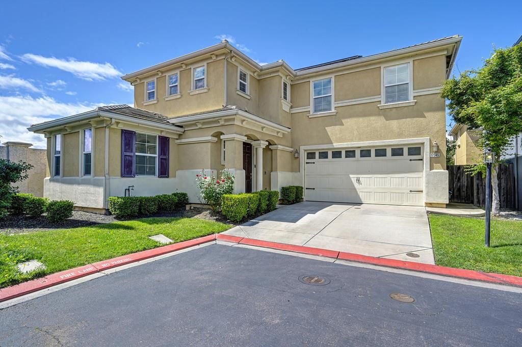 17345 S Green Summers Ln, Lathrop, CA 95330