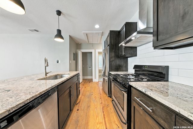 121 Buford, San Antonio, TX 78202