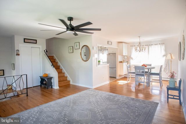7 ROCKROSE DR, Newark, DE 19711