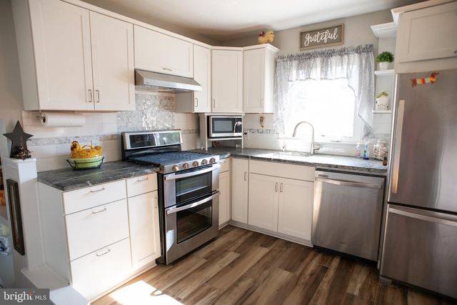 7 ROCKROSE DR, Newark, DE 19711
