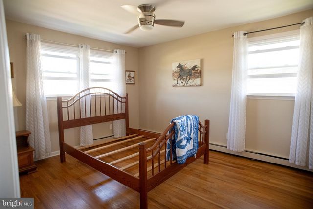 7 ROCKROSE DR, Newark, DE 19711