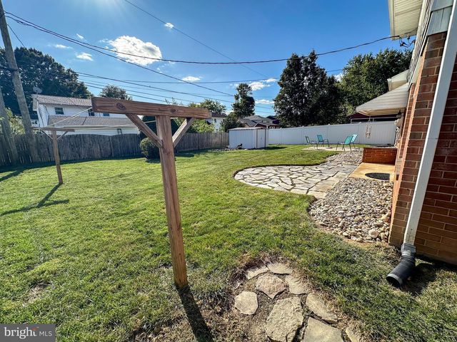 7 ROCKROSE DR, Newark, DE 19711