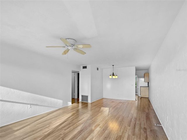 4300 58TH STREET N 1915, Kenneth City, FL 33709