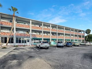 4300 58TH STREET N 1915, Kenneth City, FL 33709