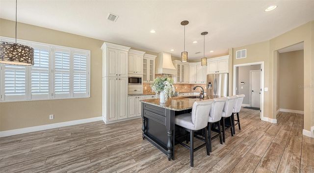 116 NEW BRITON COURT, Bradenton, FL 34212