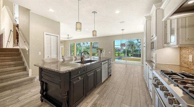 116 NEW BRITON COURT, Bradenton, FL 34212