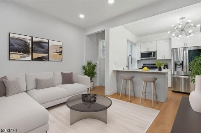 452 Avenue E 4, Bayonne City, NJ 07002