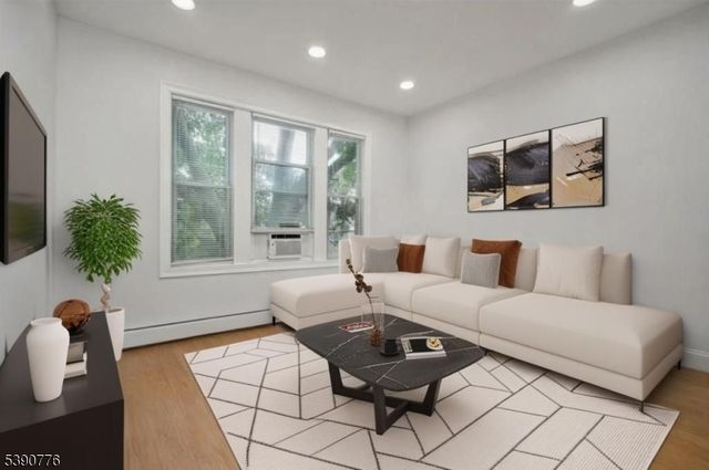 452 Avenue E 4, Bayonne City, NJ 07002