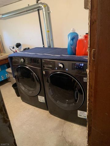 452 Avenue E 4, Bayonne City, NJ 07002