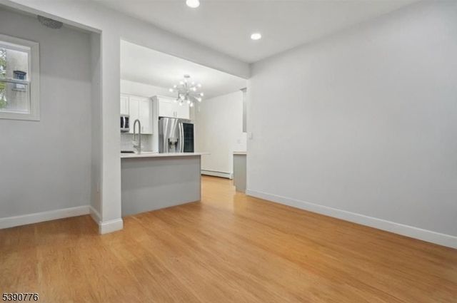 452 Avenue E 4, Bayonne City, NJ 07002