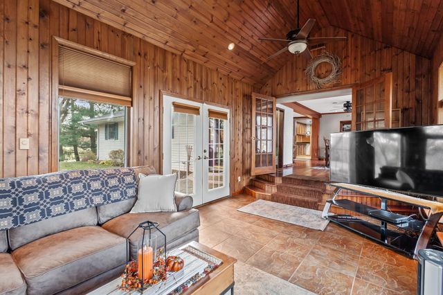 11356 N 500 W, Wheatfield, IN 46392