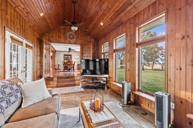 11356 N 500 W, Wheatfield, IN 46392