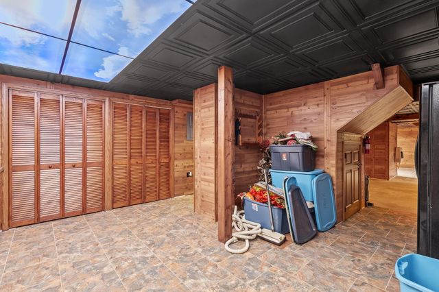 11356 N 500 W, Wheatfield, IN 46392