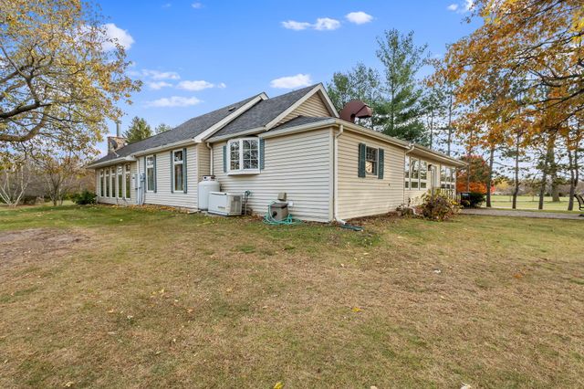 11356 N 500 W, Wheatfield, IN 46392