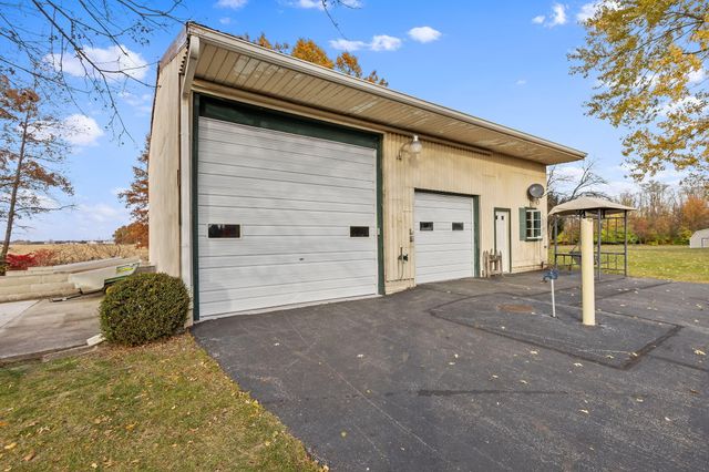 11356 N 500 W, Wheatfield, IN 46392