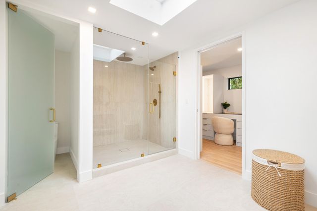 350 Colonial Road, West Palm Beach, FL 33405