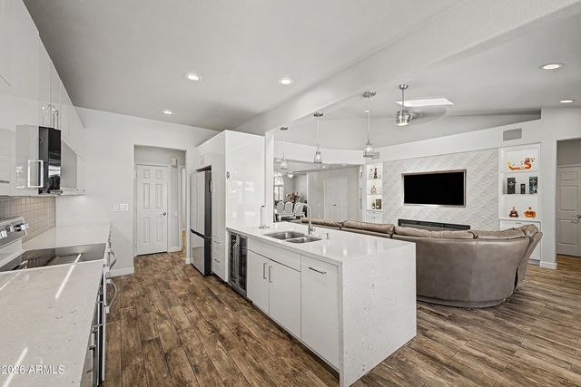 6217 W Monona Drive, Glendale, AZ 85308