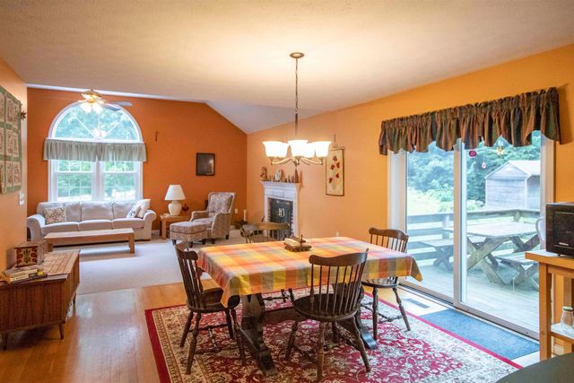 4 Woodbine Drive, Londonderry, NH 03053